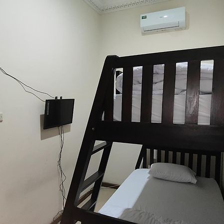 Tirto 27 Homestay Yogyakarta Luaran gambar