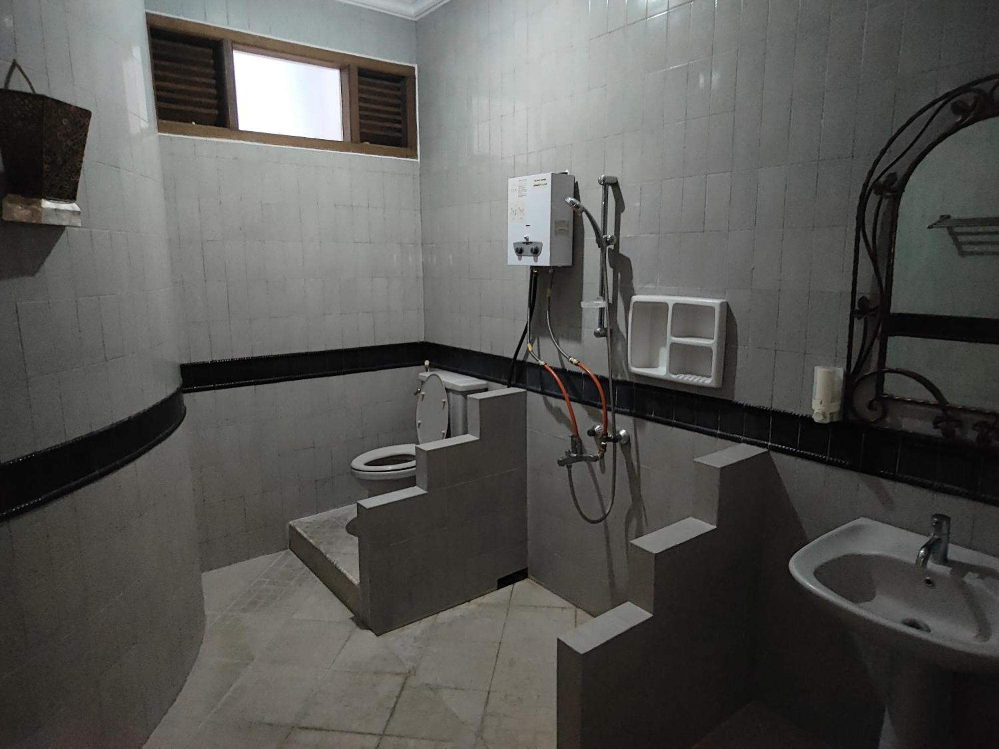 Tirto 27 Homestay Yogyakarta Luaran gambar