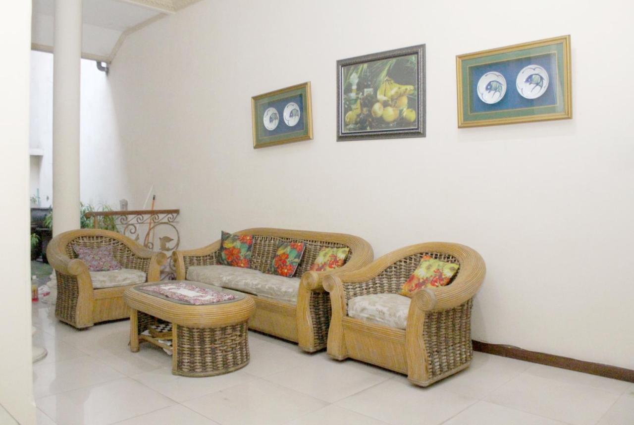Tirto 27 Homestay Yogyakarta Luaran gambar